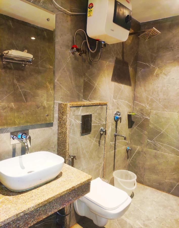 Hotel The Nilsa Νέο Δελχί Εξωτερικό φωτογραφία
